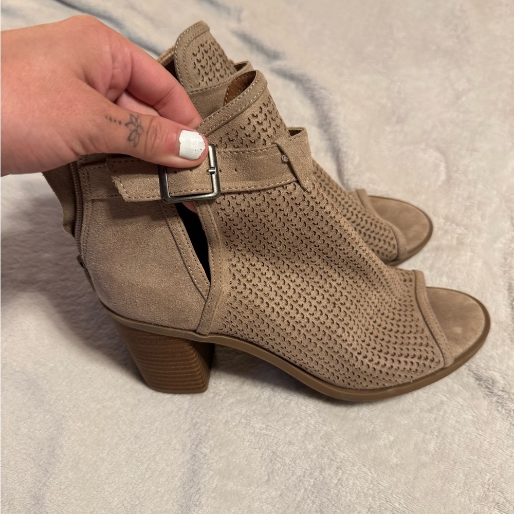 Stylish Tan Peep-Toe Ankle Boots
